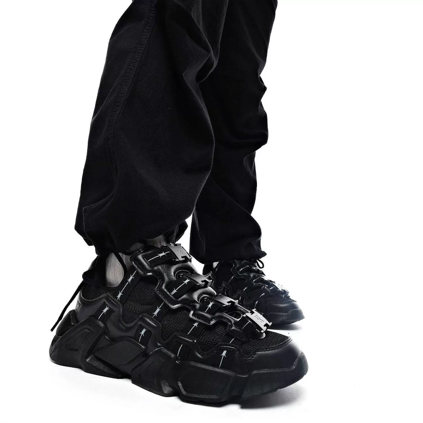 Clearance Męskie Buty Sportowe The Beast Z Czarnego Drutu Męskie Czarne Trampki